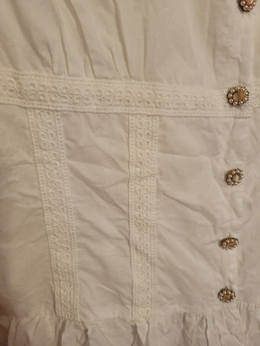 Cropped White Ruffle-Trim Button Front Blouse - Picture 3 of 4